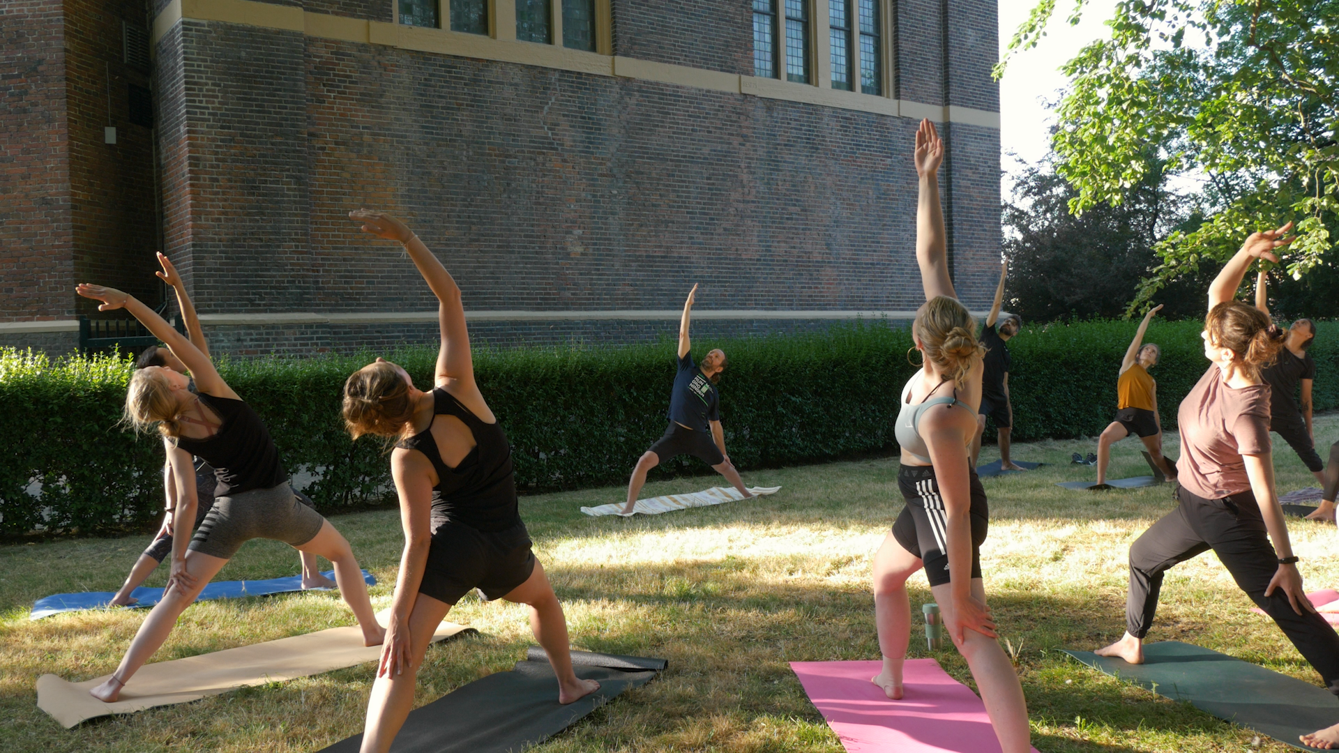 Viparita Virabhadrasana