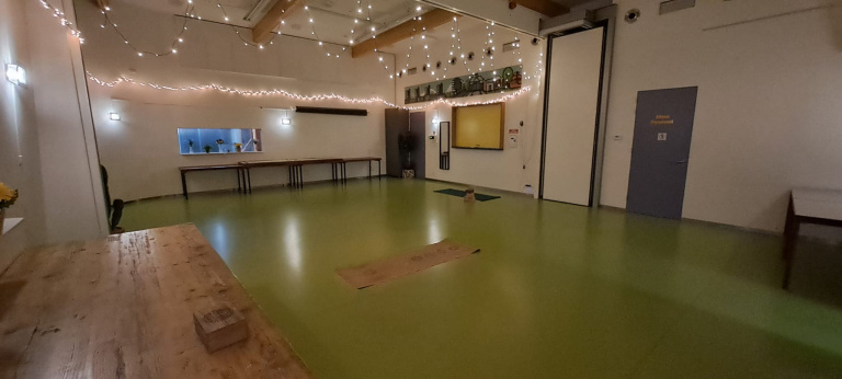 Yoga class Tue 7 Apr, 19:00-20:00 @Buurtcentrum De Wende